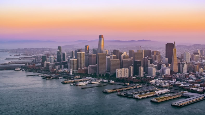 view of modern cityscape